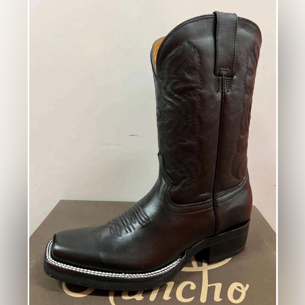 RANCHO Work boot black rubber sole
MR1